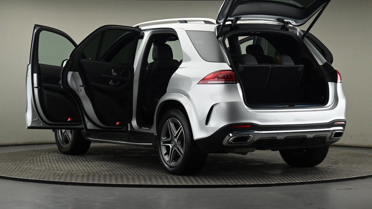 Mercedes-Benz GLE Image 28