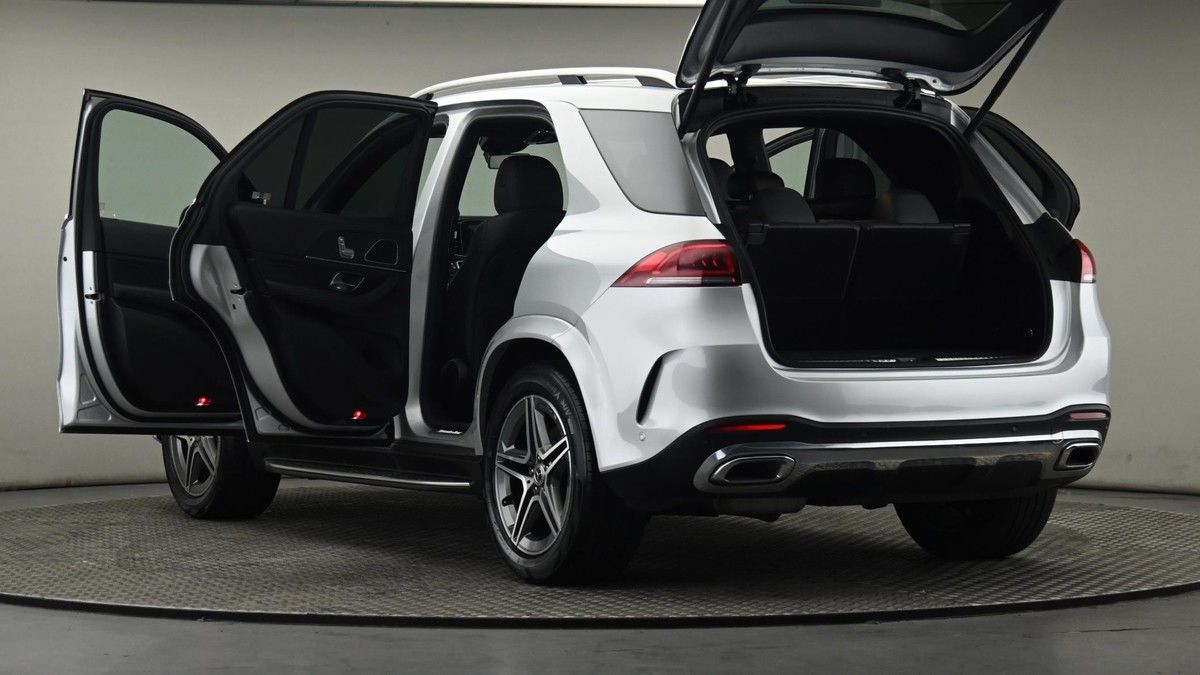 Mercedes-Benz GLE Class Image 29