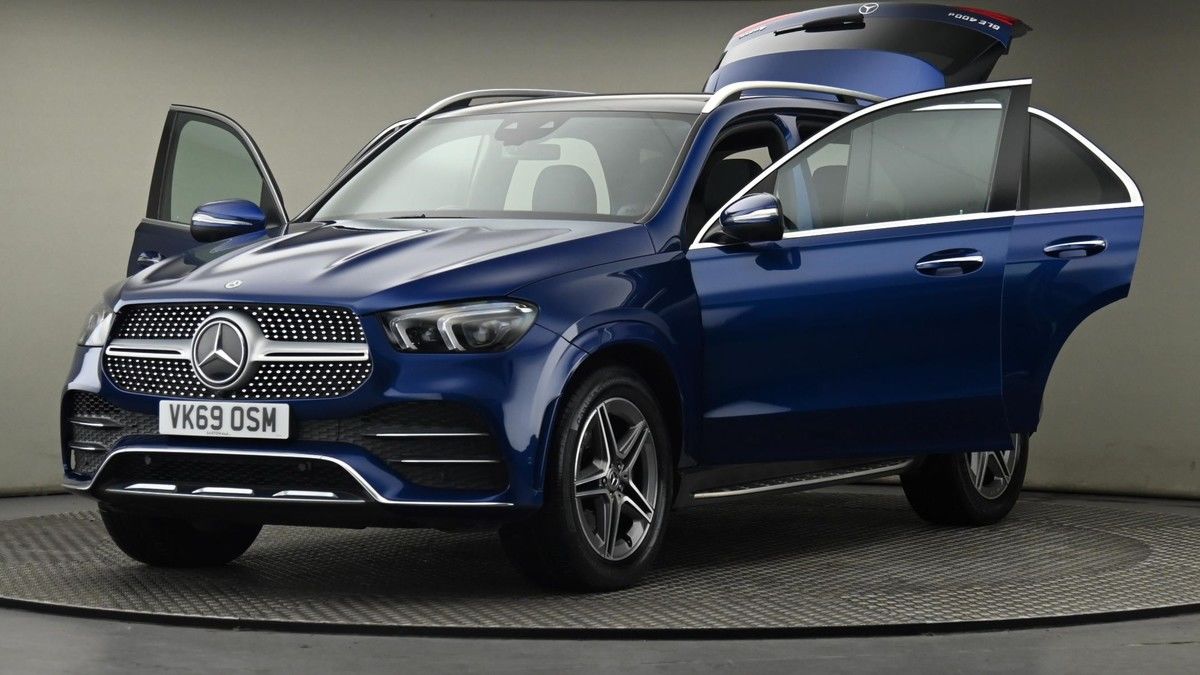 More views of Mercedes-Benz GLE