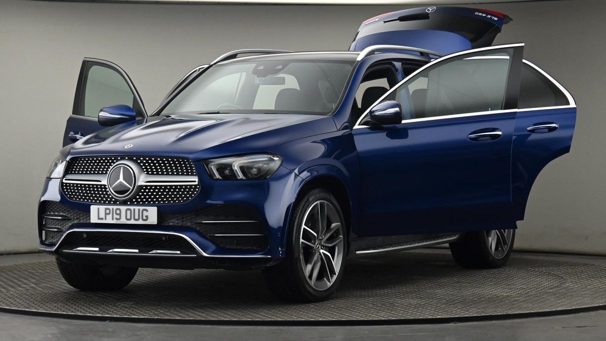 More views of Mercedes-Benz GLE