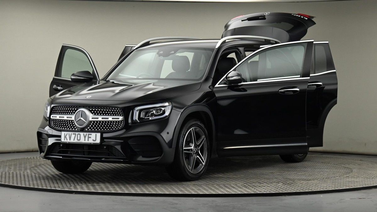 Mercedes-Benz GLB Image 28