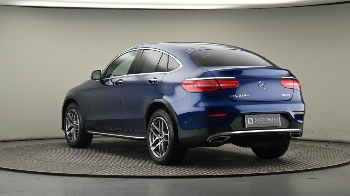 Mercedes-Benz GLC Image 24