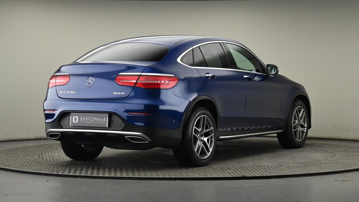 Mercedes-Benz GLC Image 26