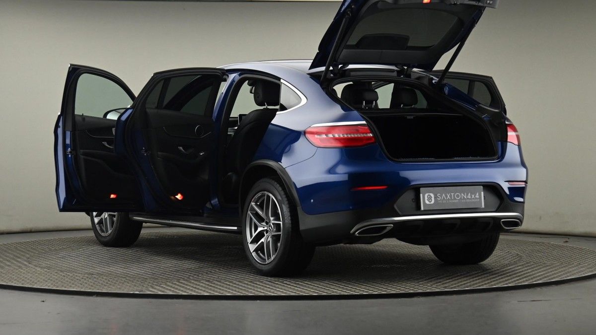 Mercedes-Benz GLC Image 29