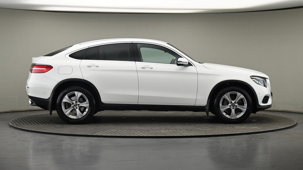 Mercedes-Benz GLC Image 27