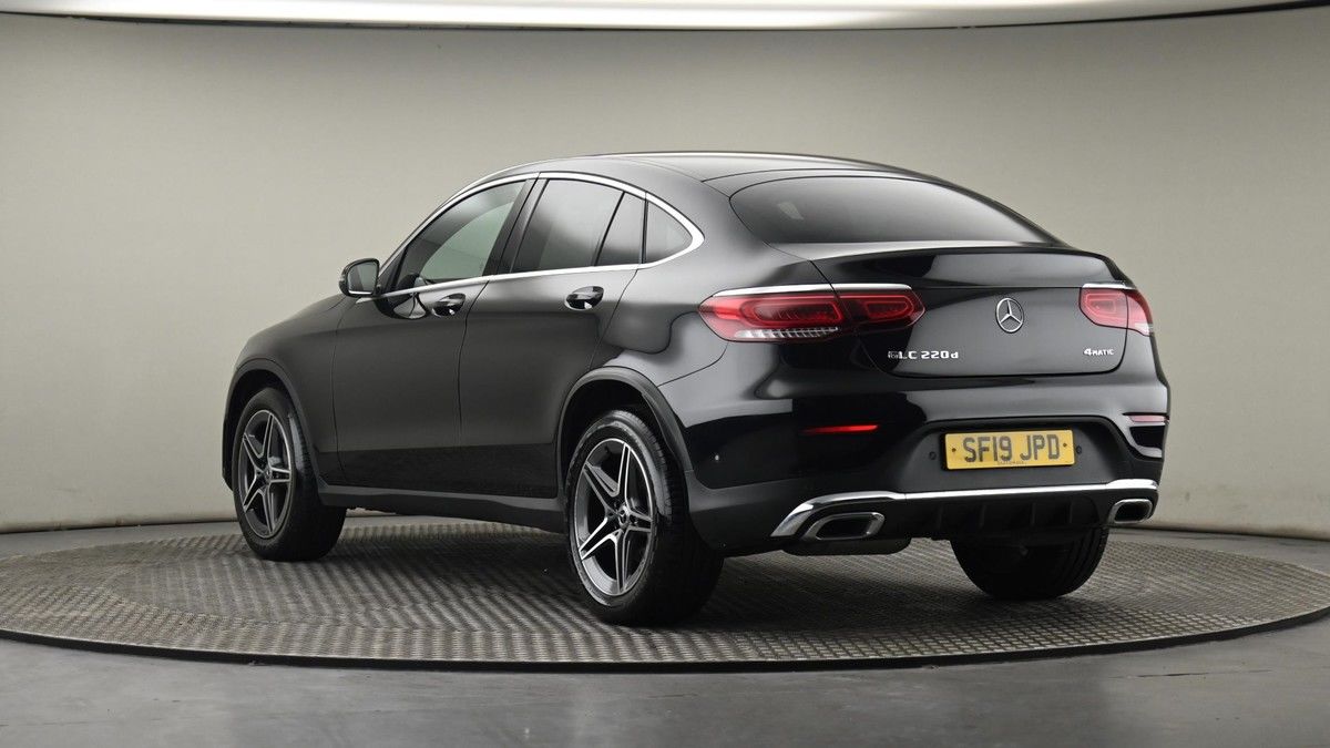 Mercedes-Benz GLC Image 24