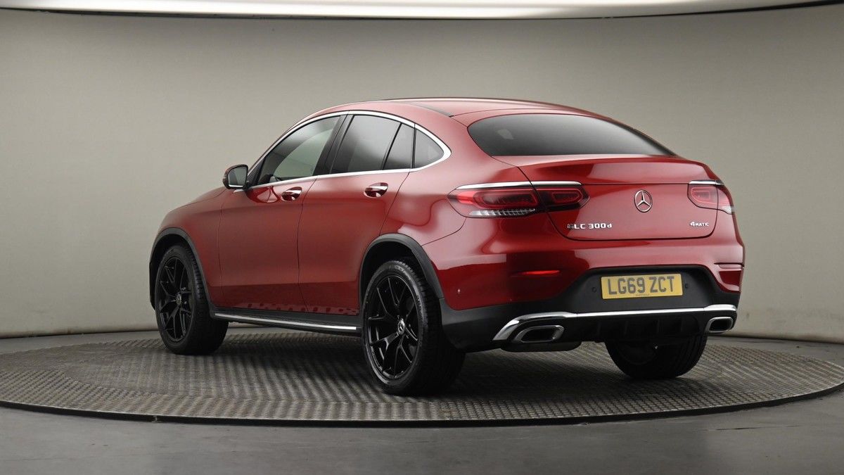 Mercedes-Benz GLC Image 24