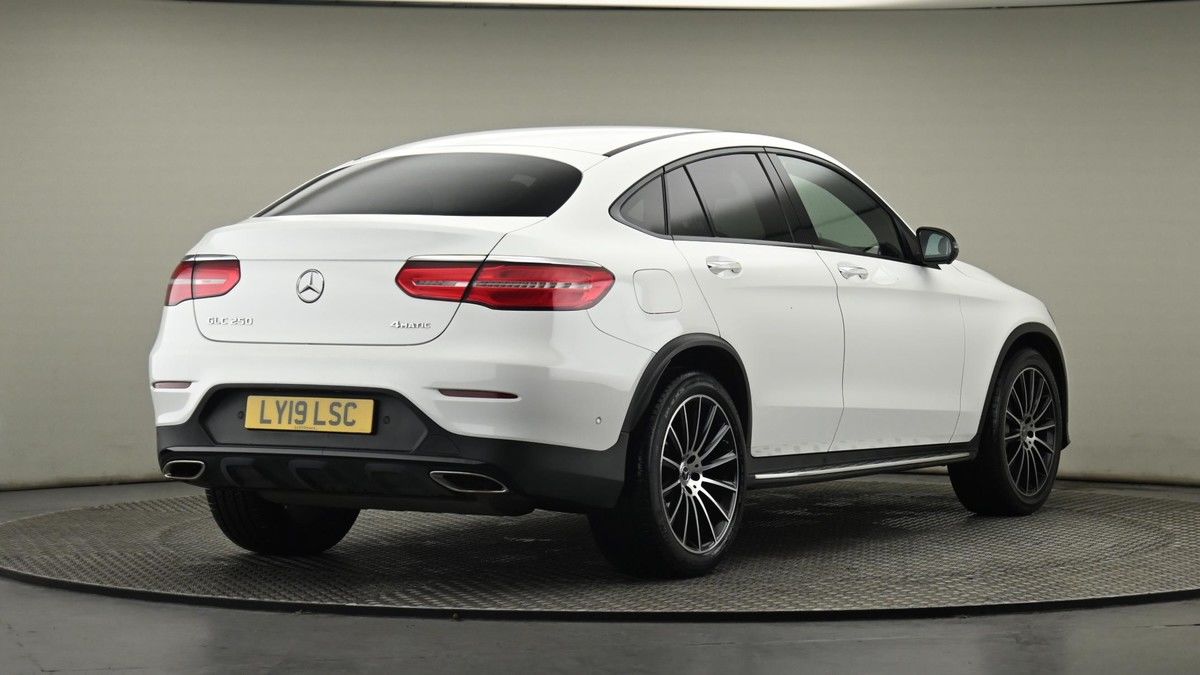 Mercedes-Benz GLC Image 26