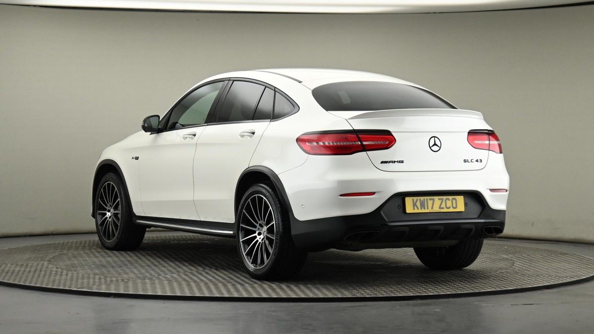 Mercedes-Benz GLC Image 24