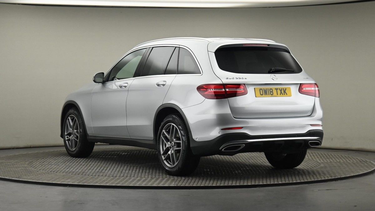 Mercedes-Benz GLC Image 24