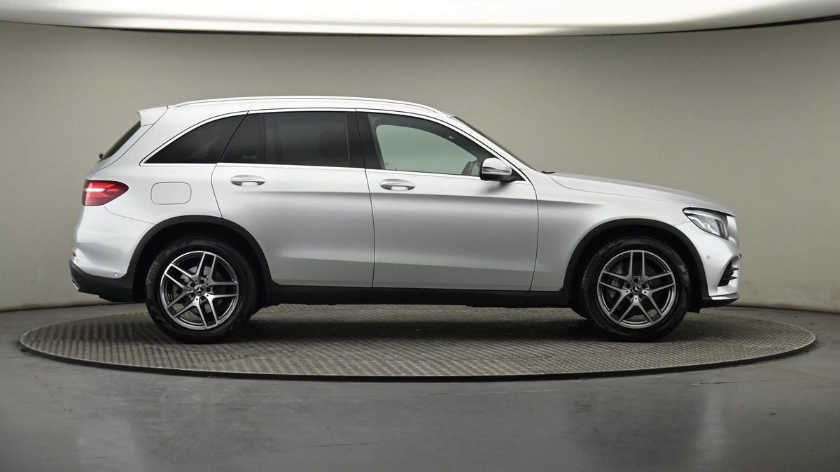 Mercedes-Benz GLC Image 27