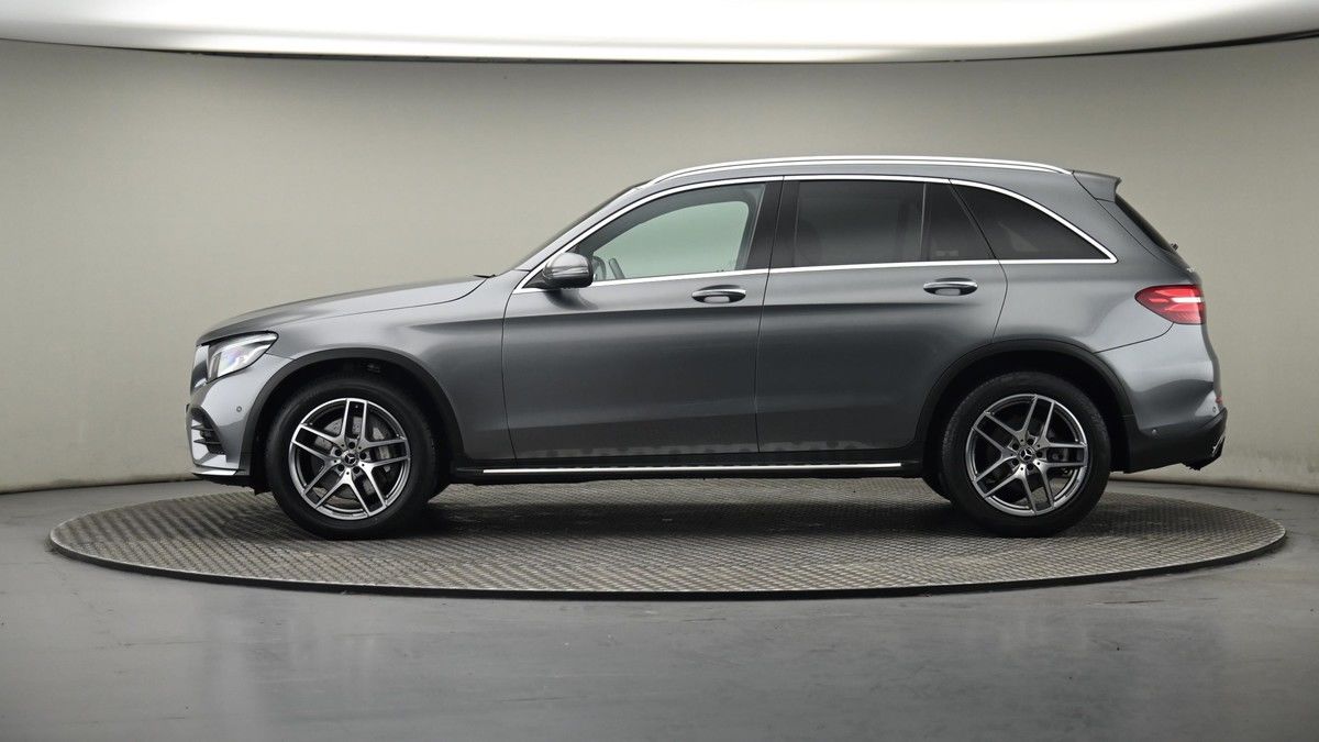 Mercedes-Benz GLC Image 23