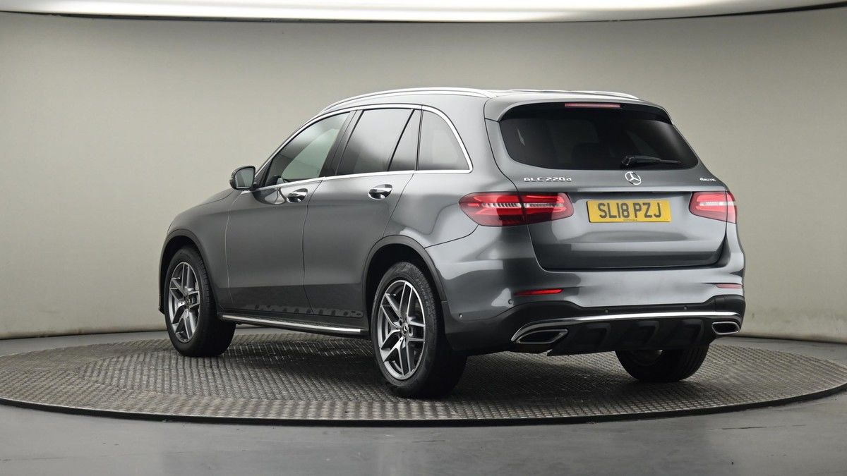 Mercedes-Benz GLC Image 24