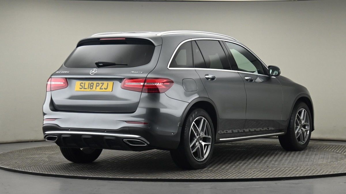 Mercedes-Benz GLC Image 26