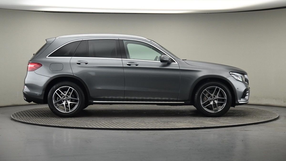 Mercedes-Benz GLC Image 27