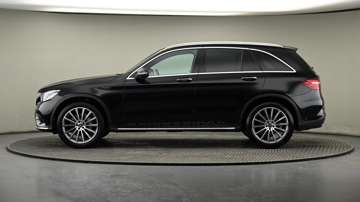 Mercedes-Benz GLC Image 23