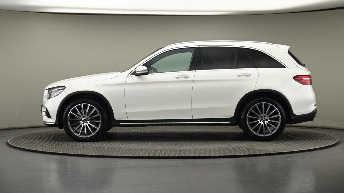 Mercedes-Benz GLC Image 23