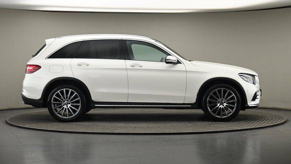 Mercedes-Benz GLC Image 27