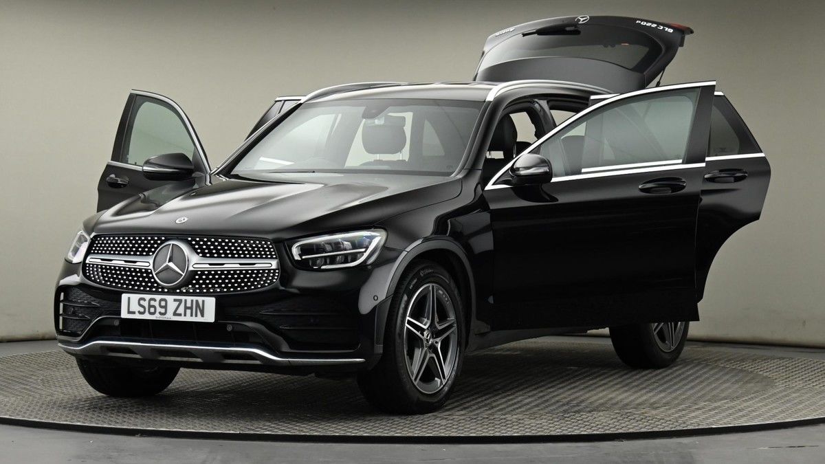 Mercedes-Benz GLC Image 27