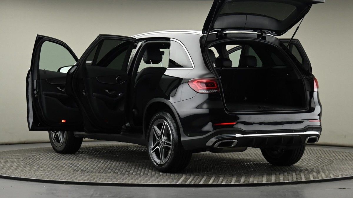 Mercedes-Benz GLC Image 28