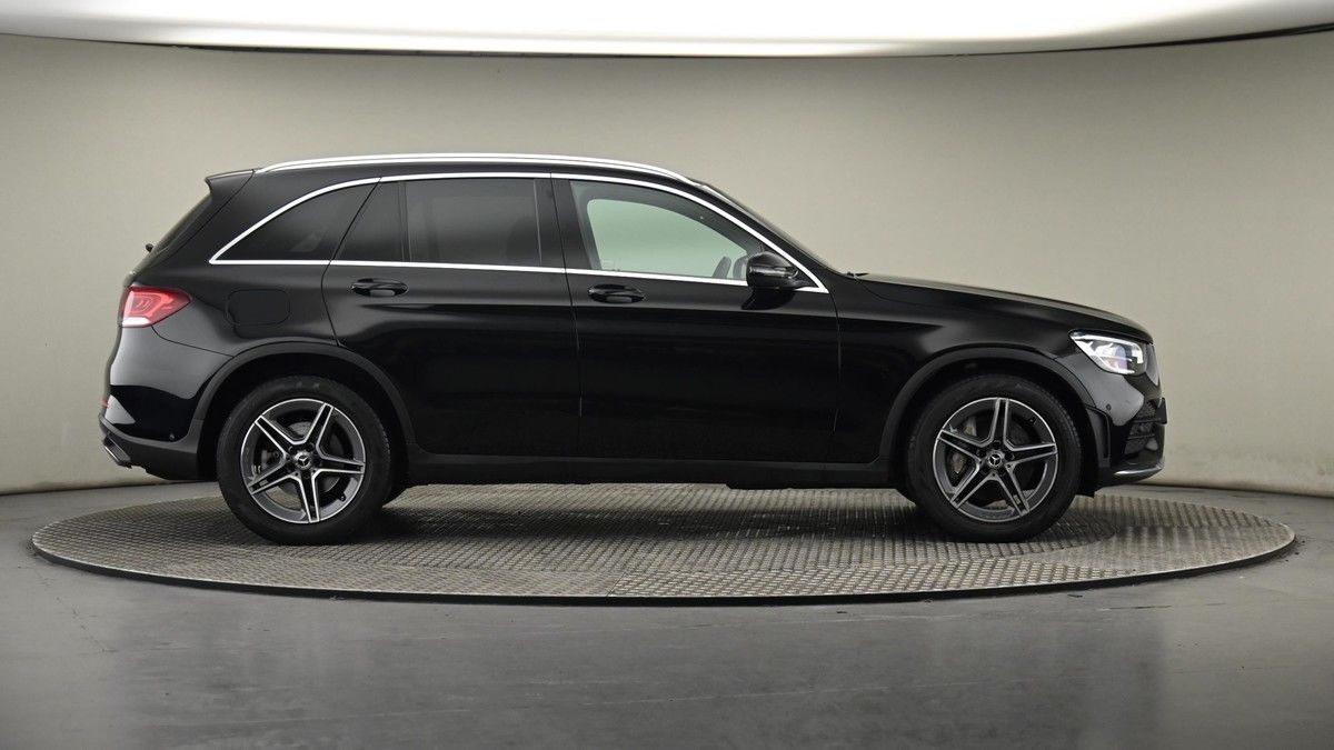 Mercedes-Benz GLC Image 27