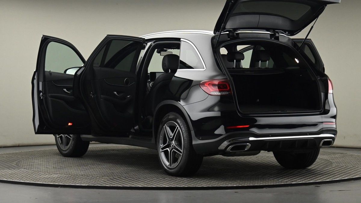 Mercedes-Benz GLC Image 29