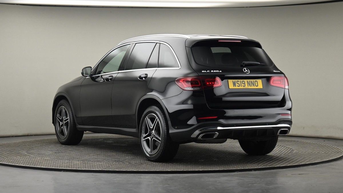 Mercedes-Benz GLC Image 24