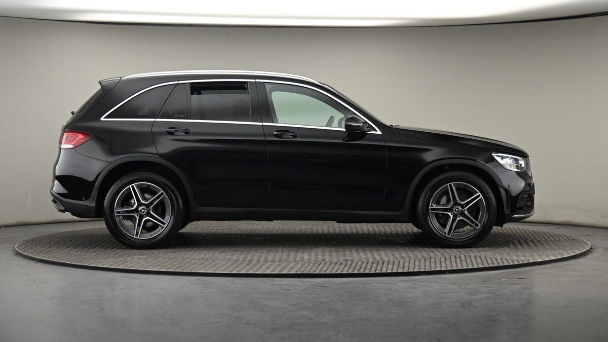 Mercedes-Benz GLC Image 27