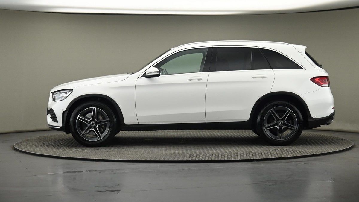 Mercedes-Benz GLC Image 23