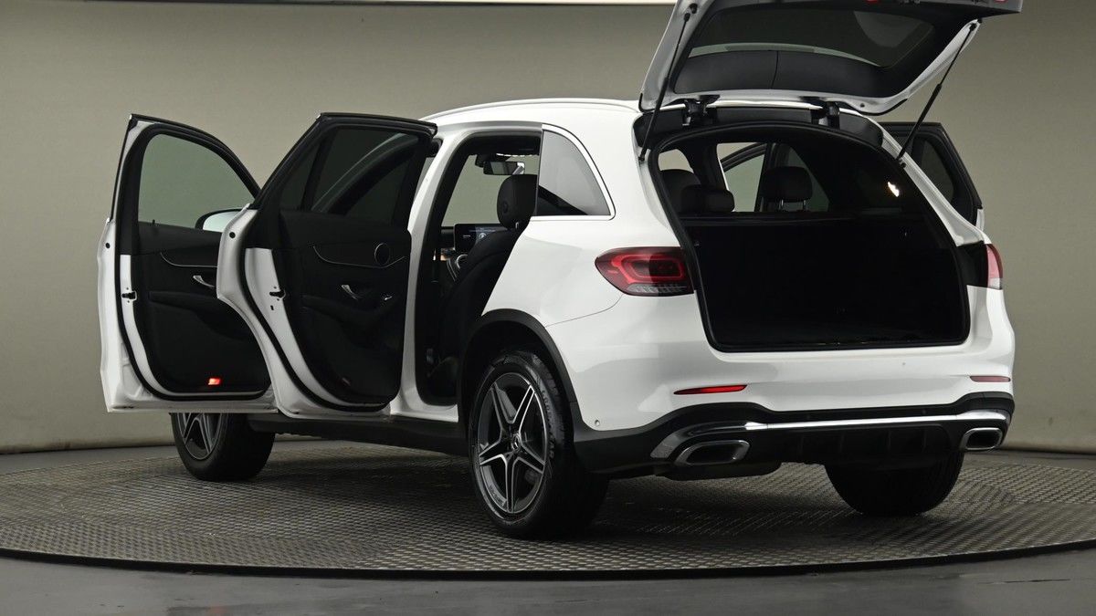 Mercedes-Benz GLC Image 29