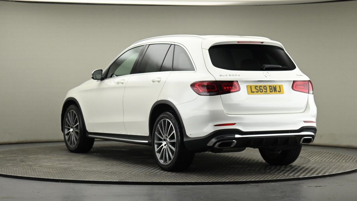 Mercedes-Benz GLC Image 24