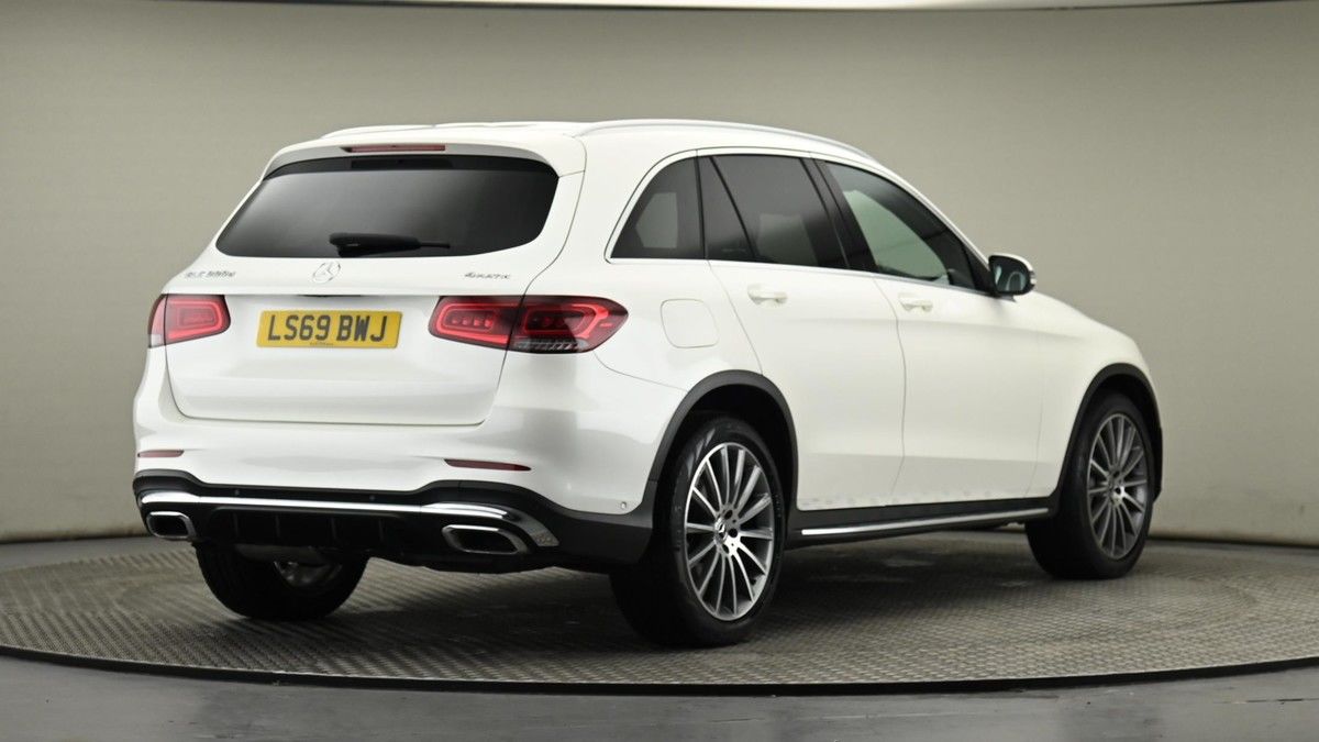 Mercedes-Benz GLC Image 26