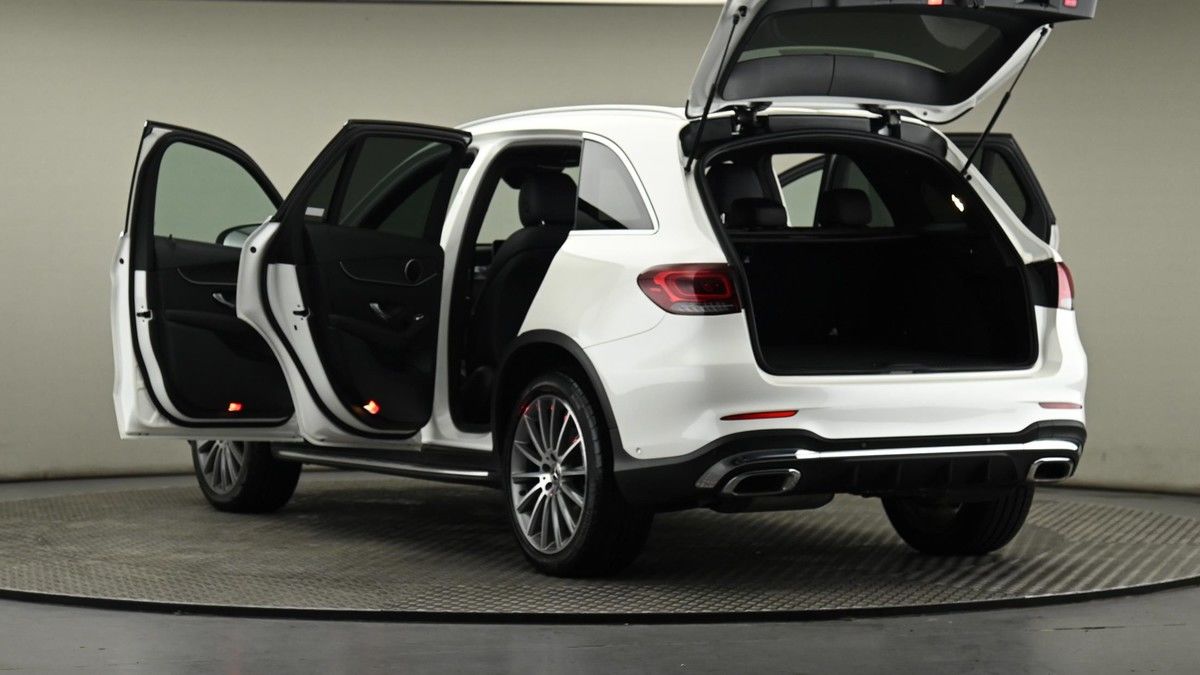 Mercedes-Benz GLC Image 29