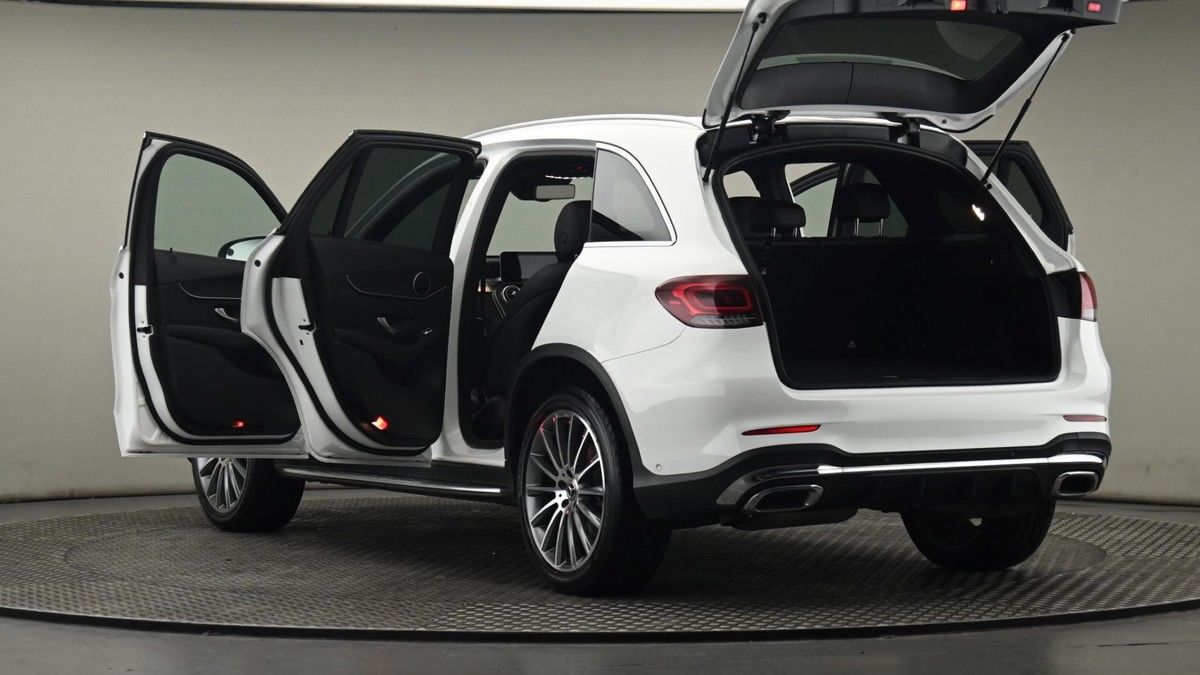 Mercedes-Benz GLC Image 29