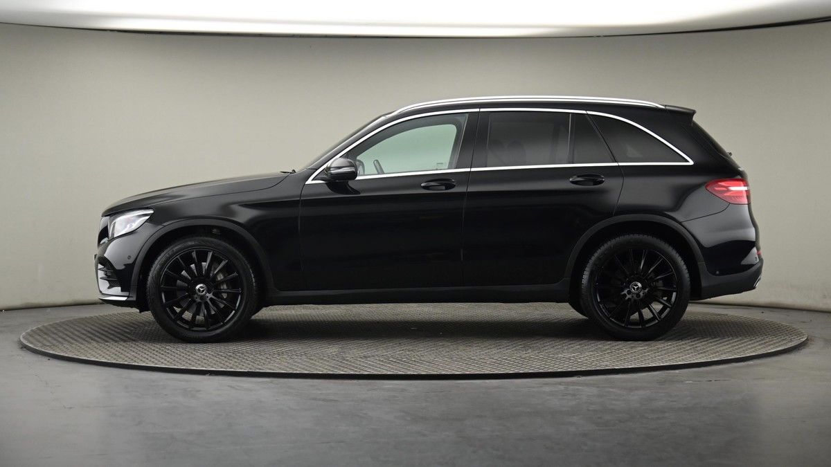 Mercedes-Benz GLC Image 23