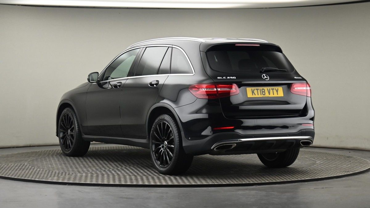 Mercedes-Benz GLC Image 24