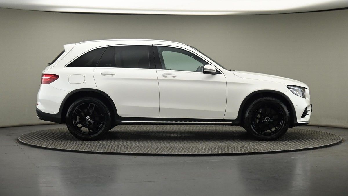 Mercedes-Benz GLC Image 27