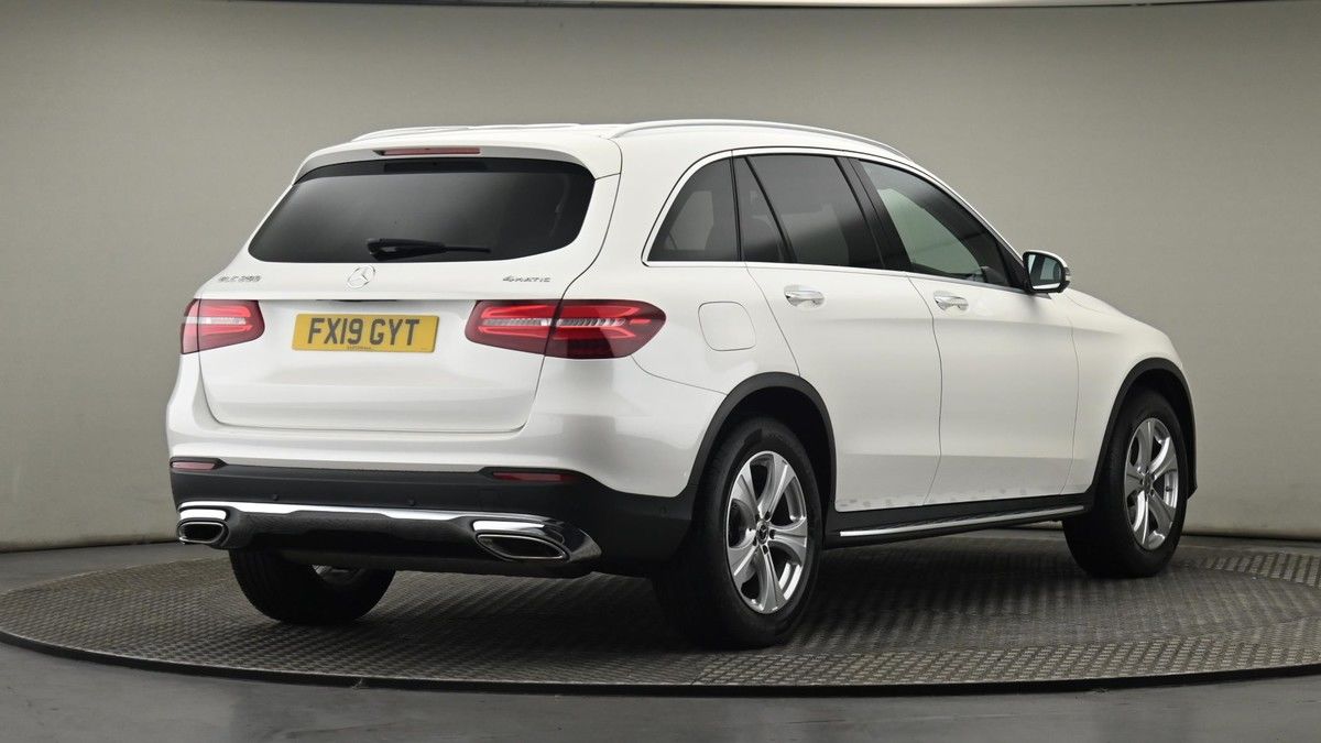 Mercedes-Benz GLC Image 26