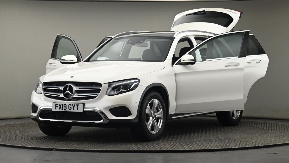 Mercedes-Benz GLC Image 28