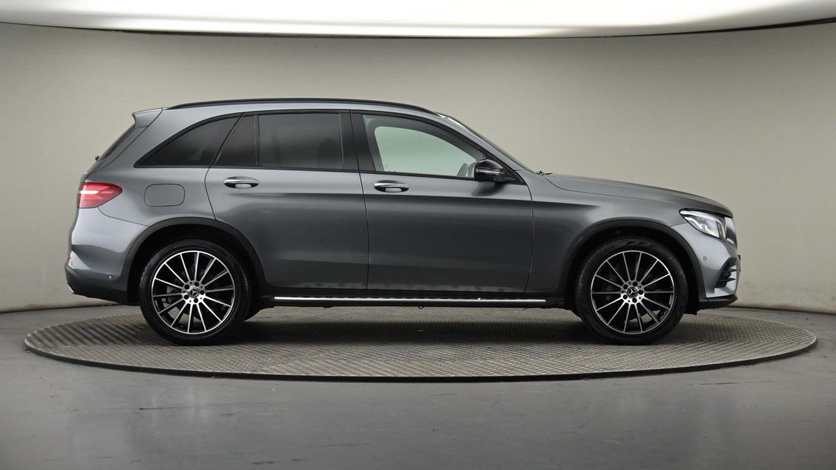 Mercedes-Benz GLC Class Image 27