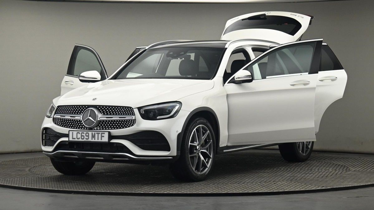 Mercedes-Benz GLC Image 28