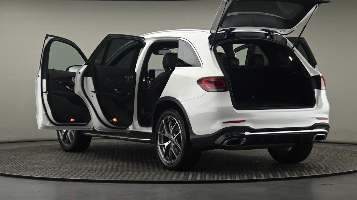 Mercedes-Benz GLC Image 29