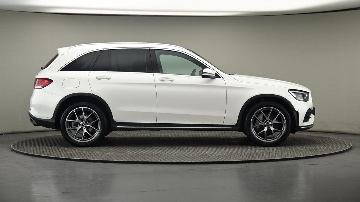 Mercedes-Benz GLC Image 27