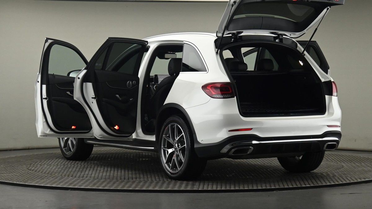 Mercedes-Benz GLC Image 29