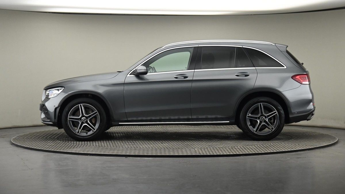 Mercedes-Benz GLC Image 23