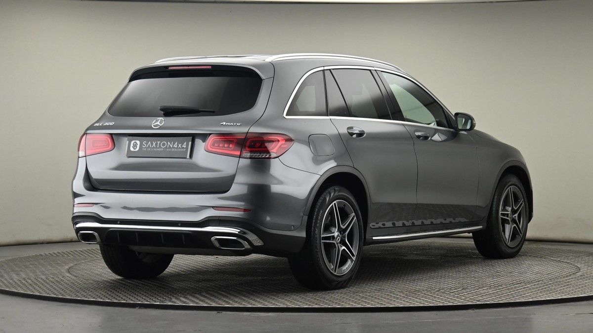 Mercedes-Benz GLC Image 26