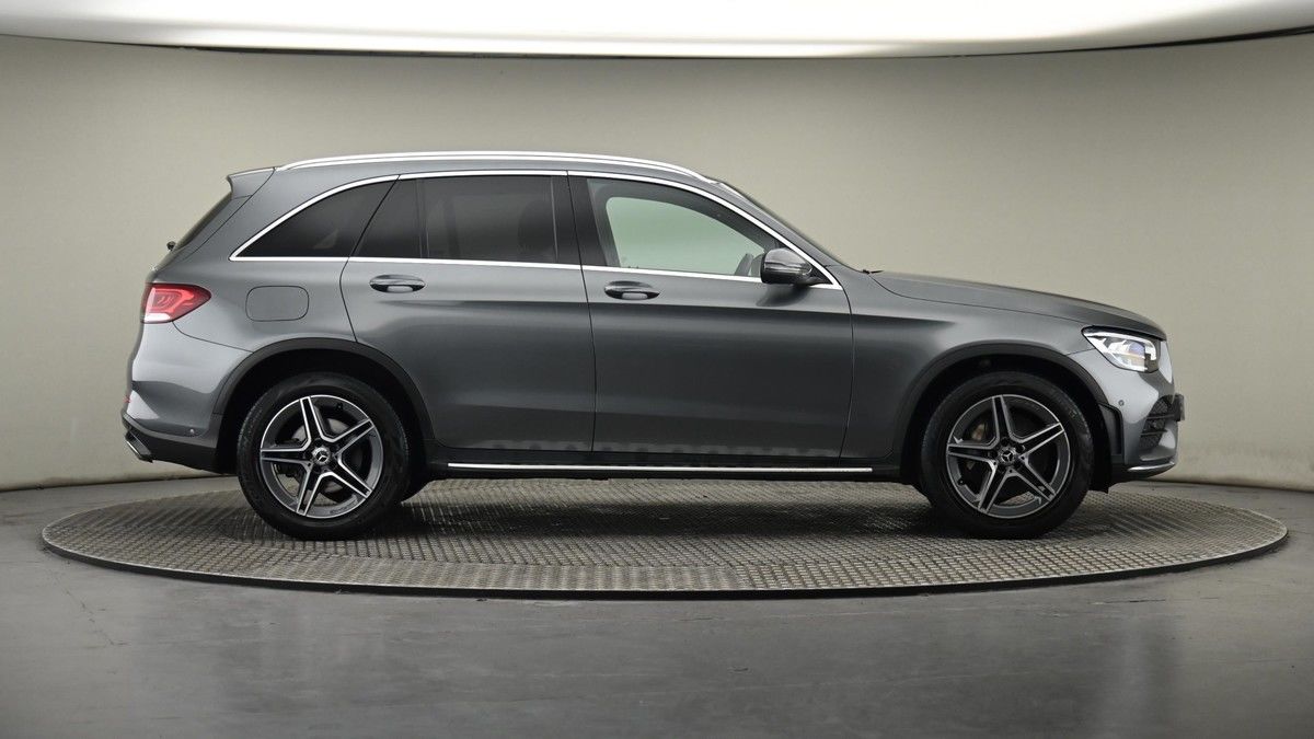 Mercedes-Benz GLC Image 27