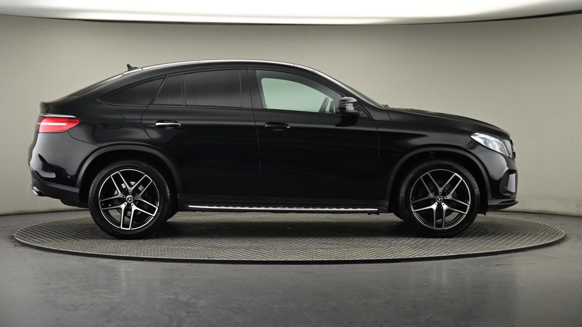 Mercedes-Benz GLE Image 27