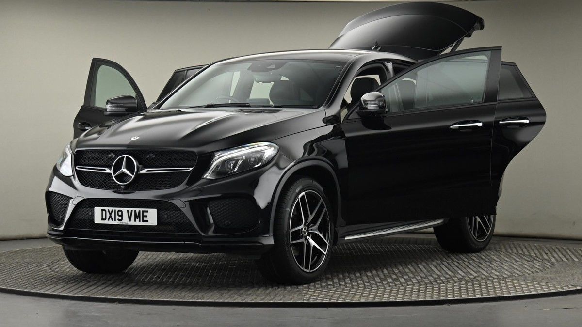 Mercedes-Benz GLE Image 28