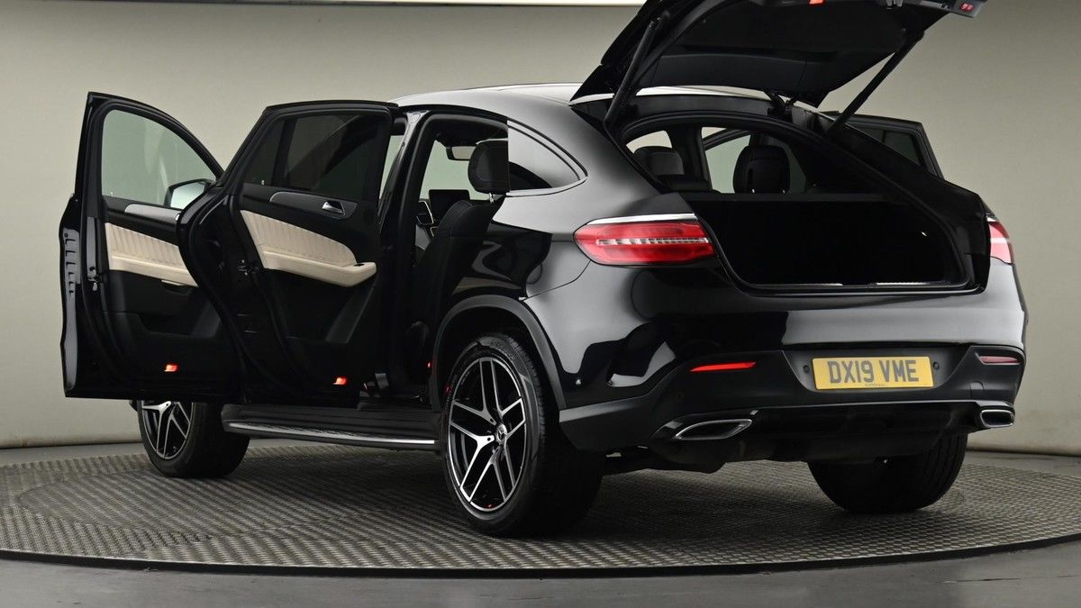 Mercedes-Benz GLE Image 29